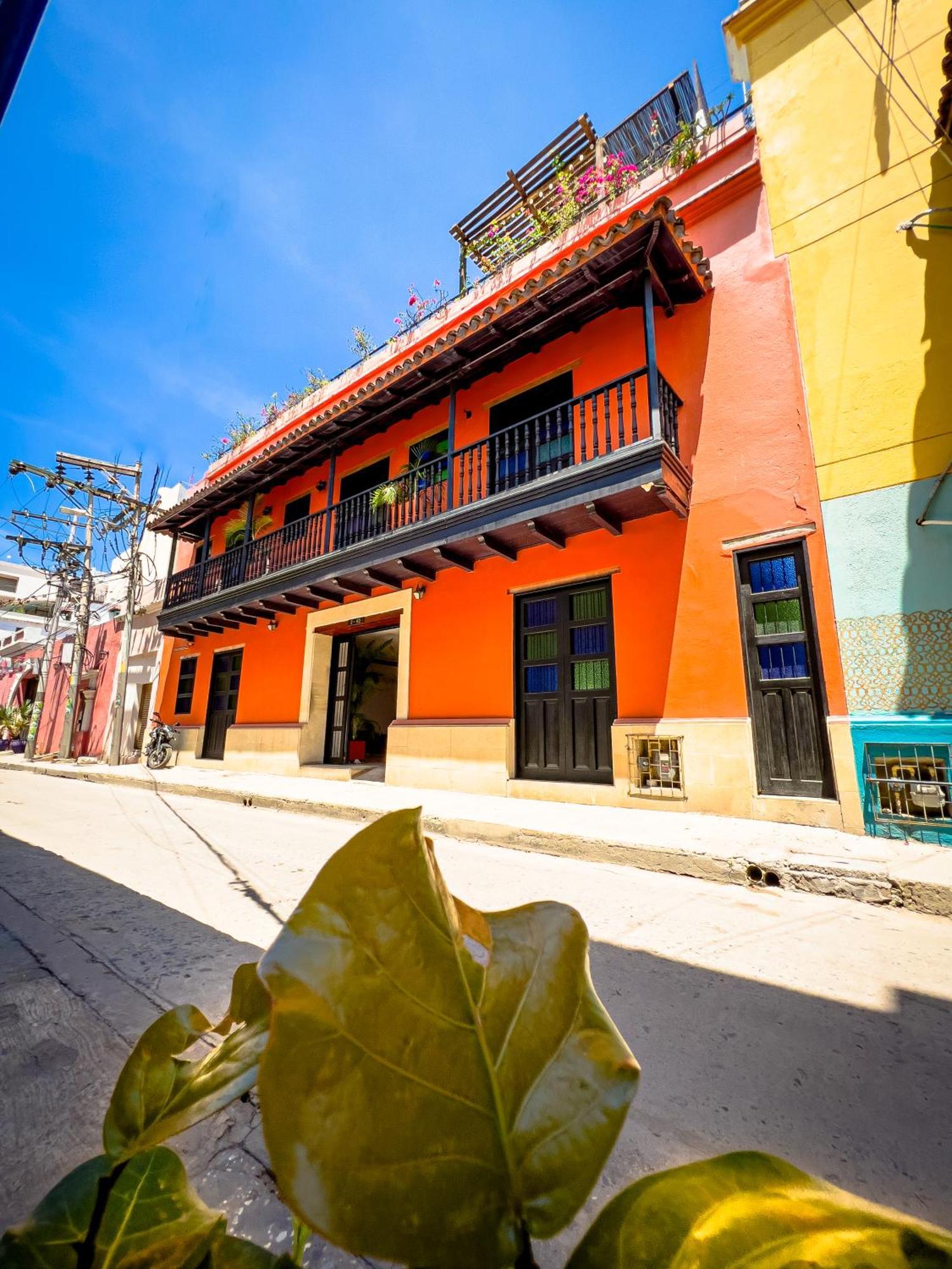 The Orange House Santa Marta Hotel Exterior photo